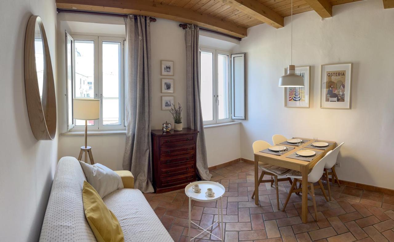 Appartements Dans Agreable Maison De Ville Centre Historique De Rimini Exterior foto